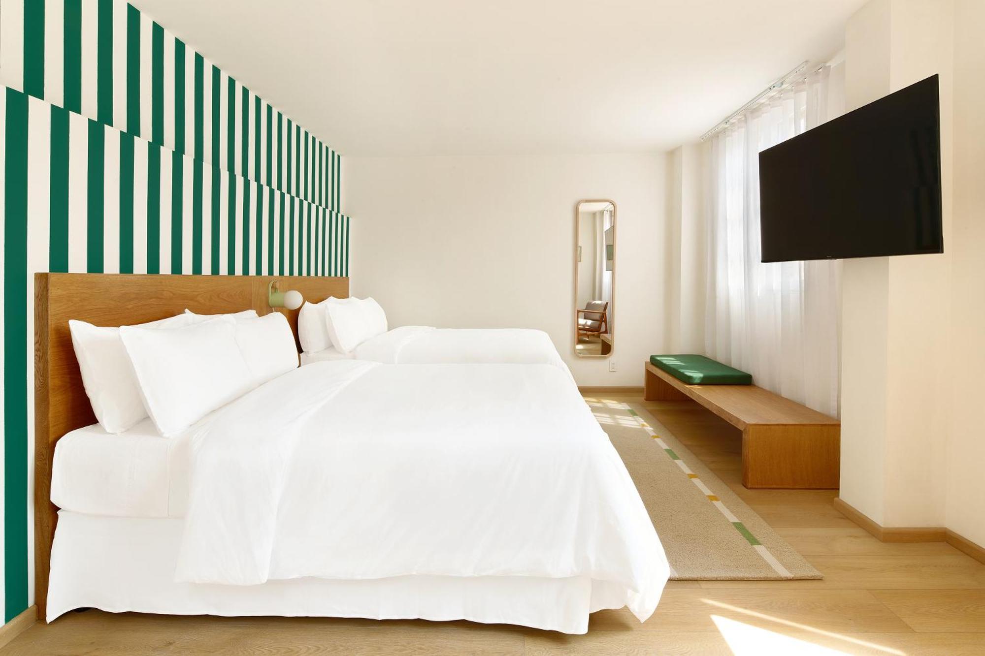 Parian Hotel