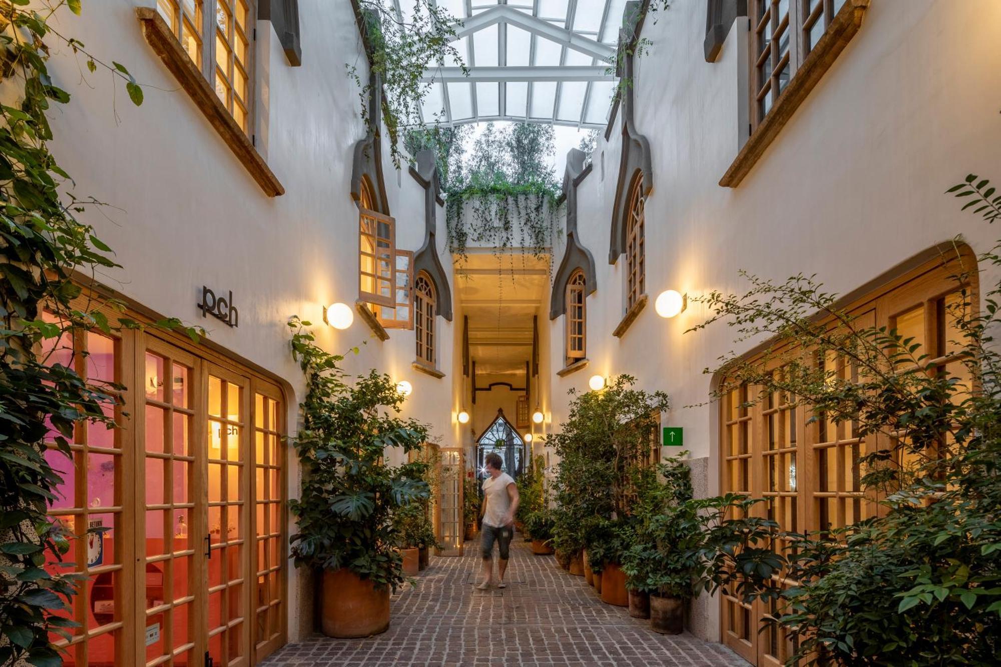 Parian Hotel