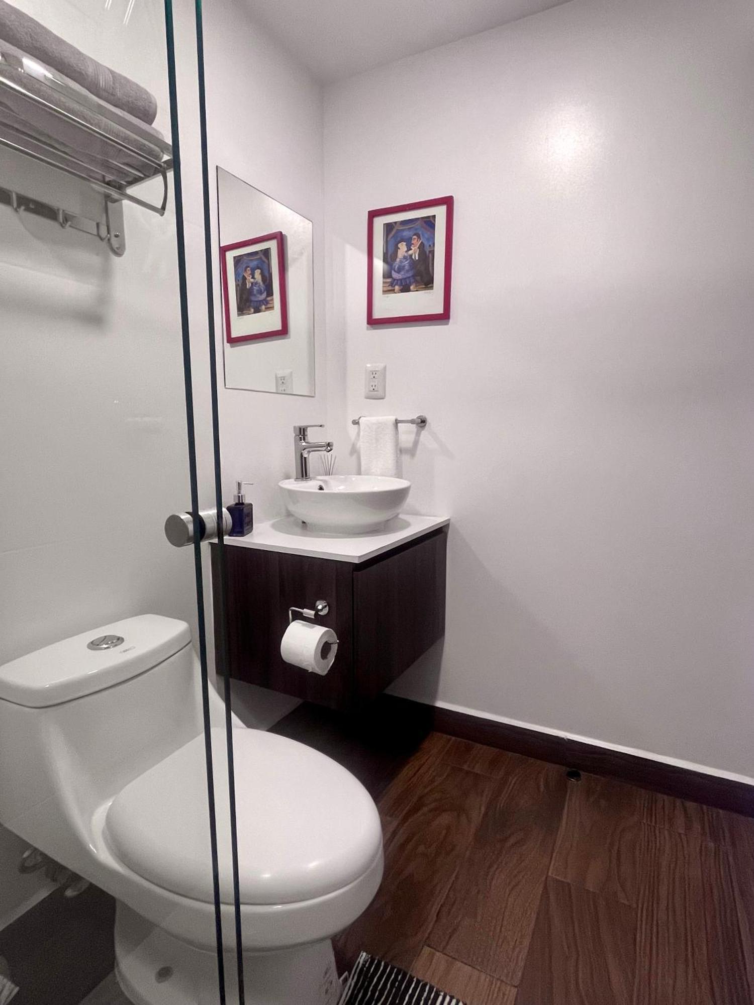 Apartment C602 - 2br - 2bth *