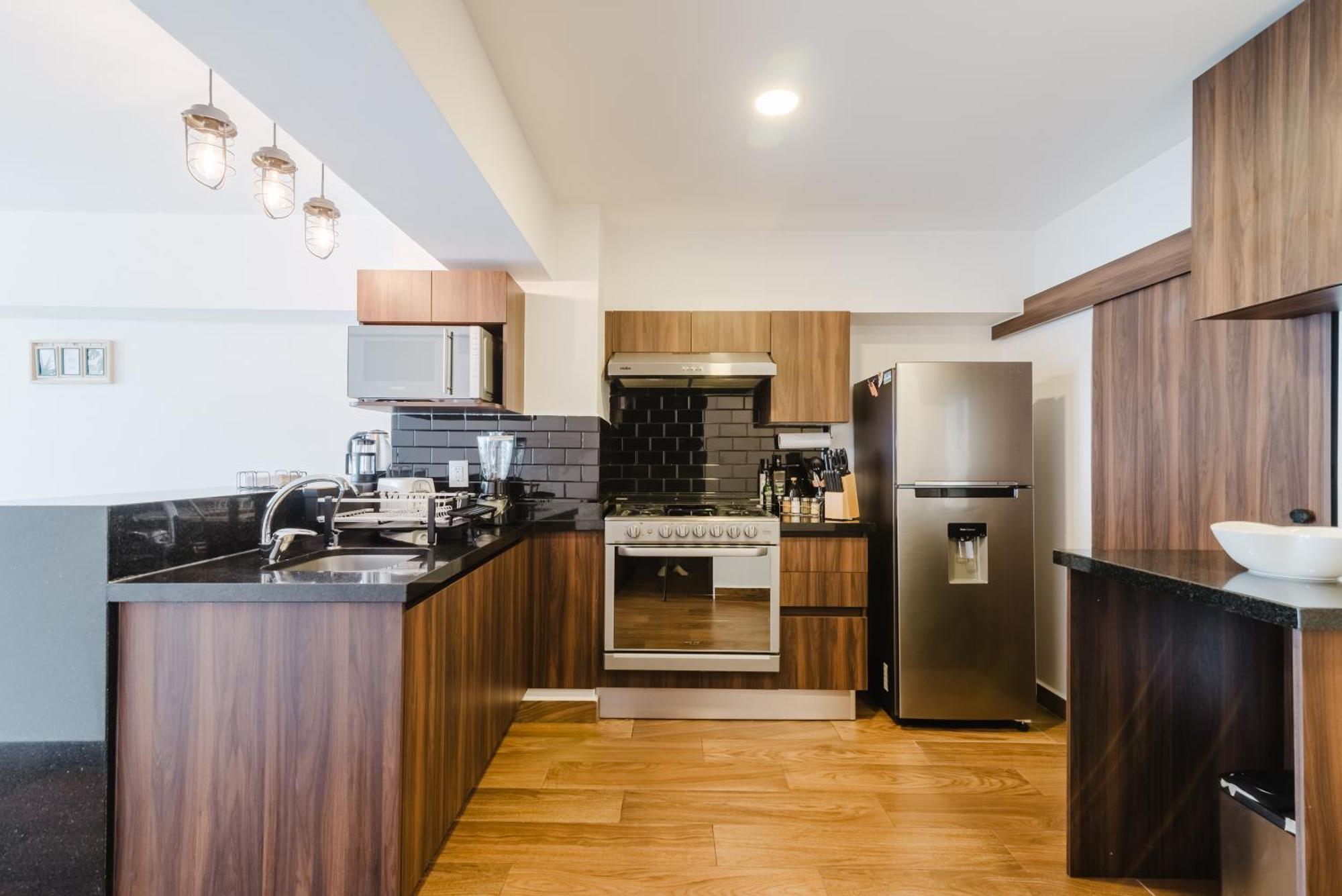 C602 - 2br - 2bth Apartment *