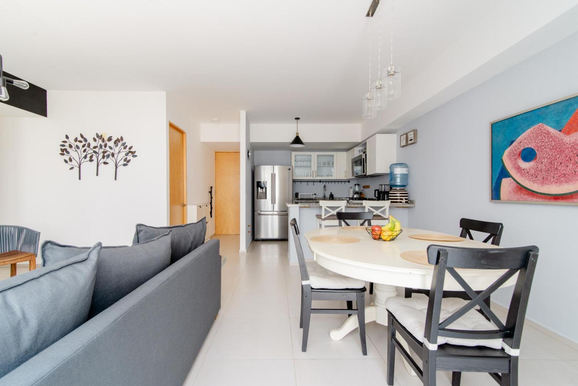 B109 - 2br - 2bth Apartment *