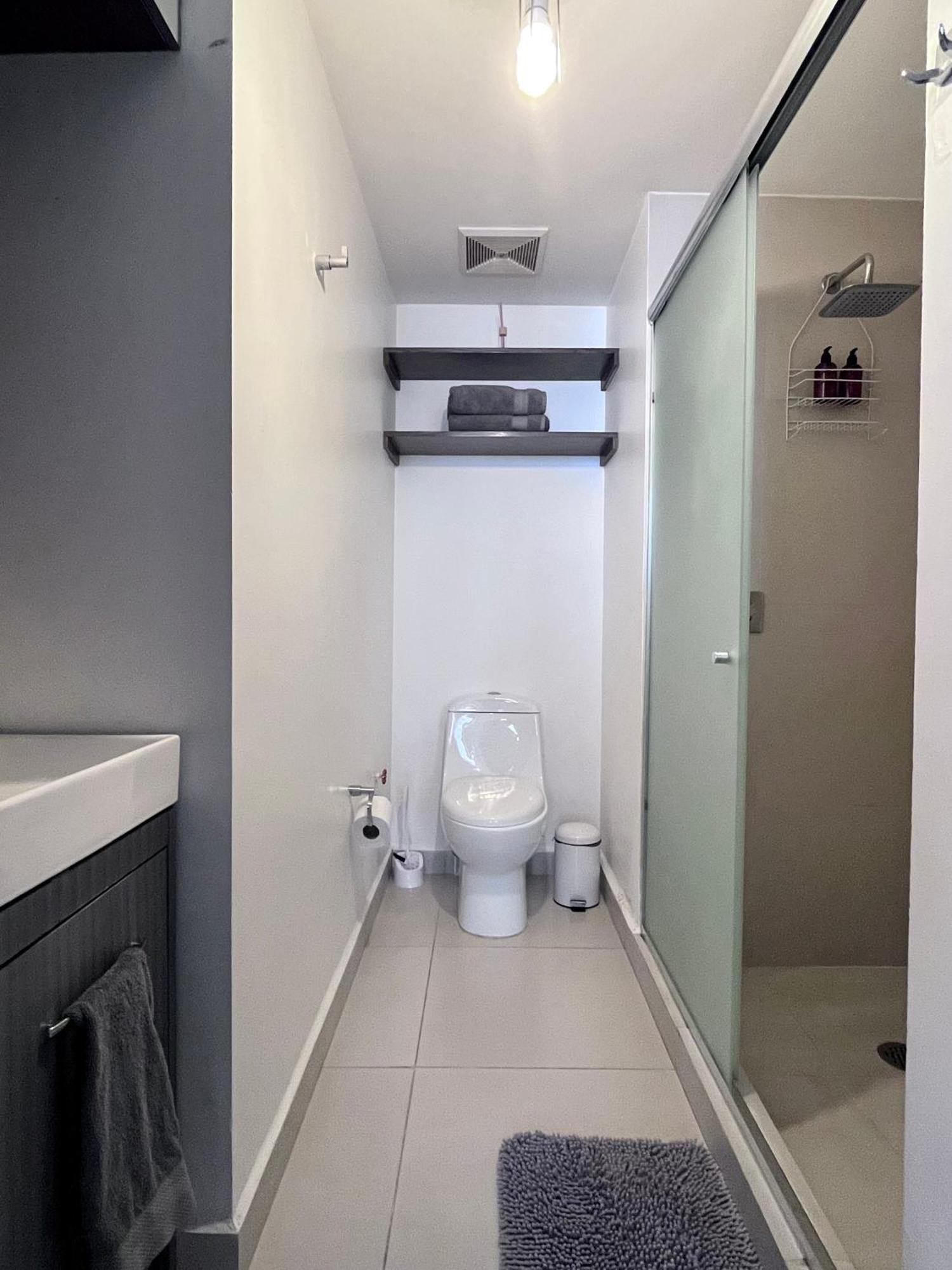 C205 - 1br - 1bth *
