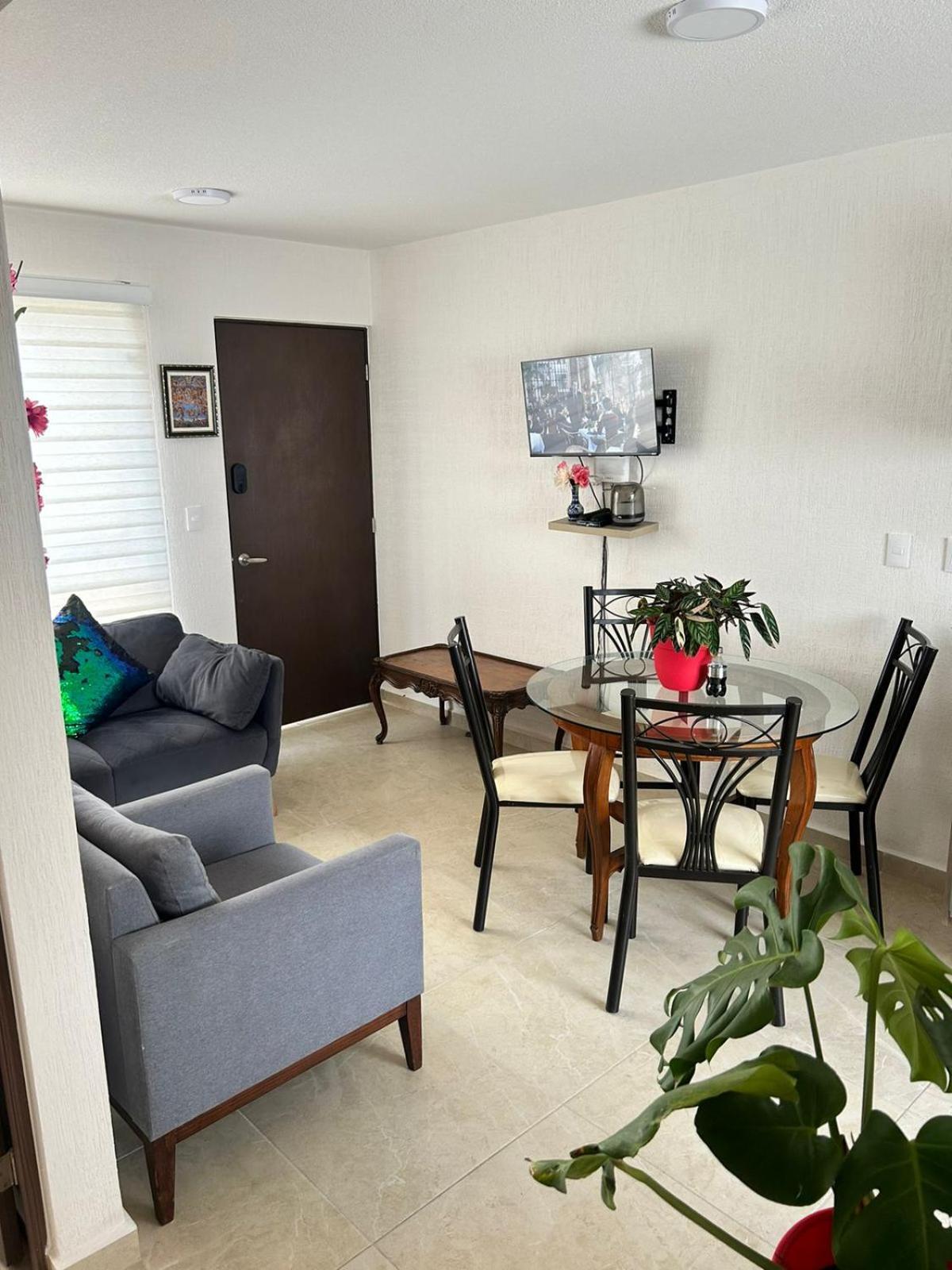 Apartment Eduardo Molina *