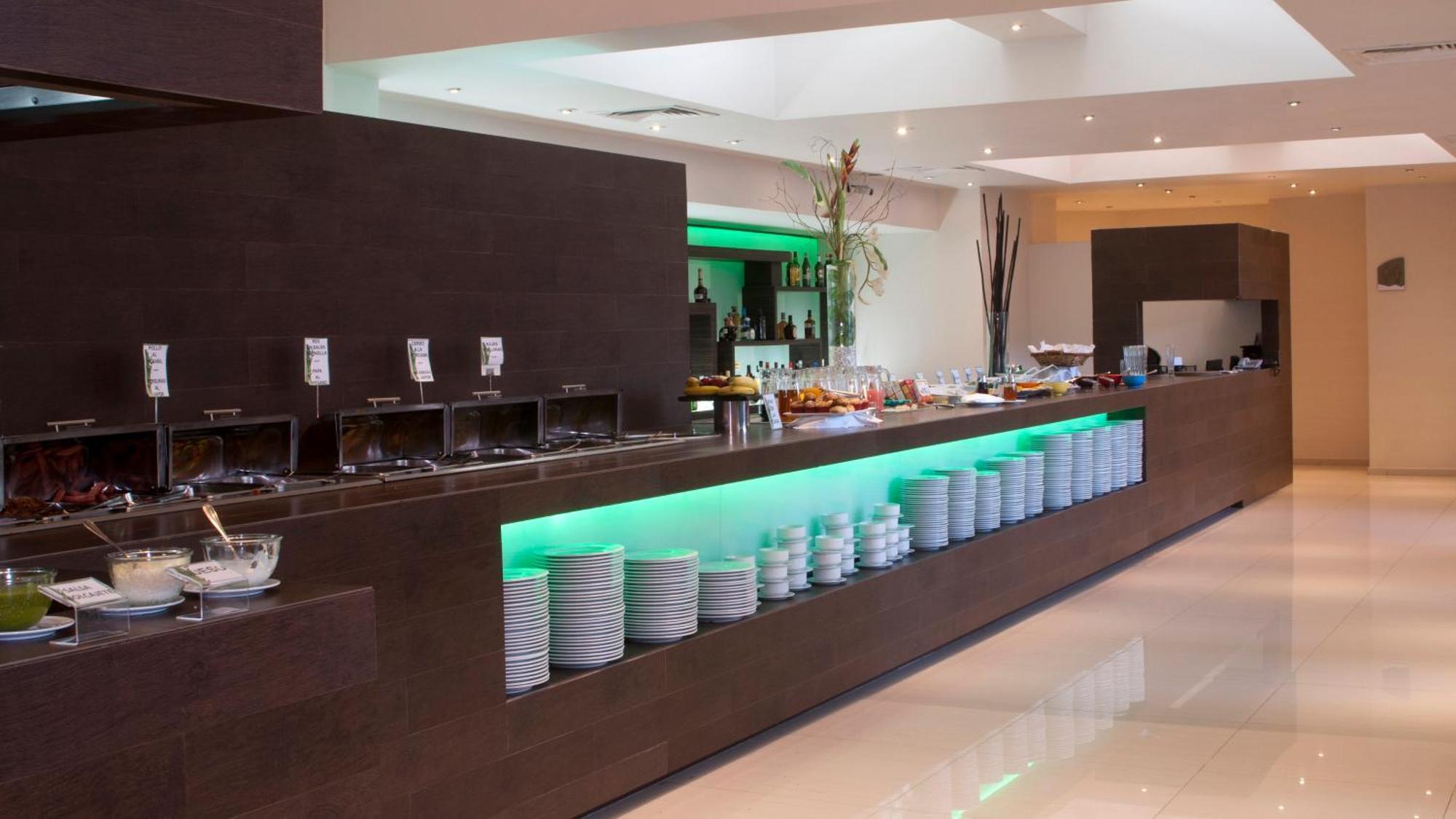 Hotel Dali Airport By Ihg México DF
