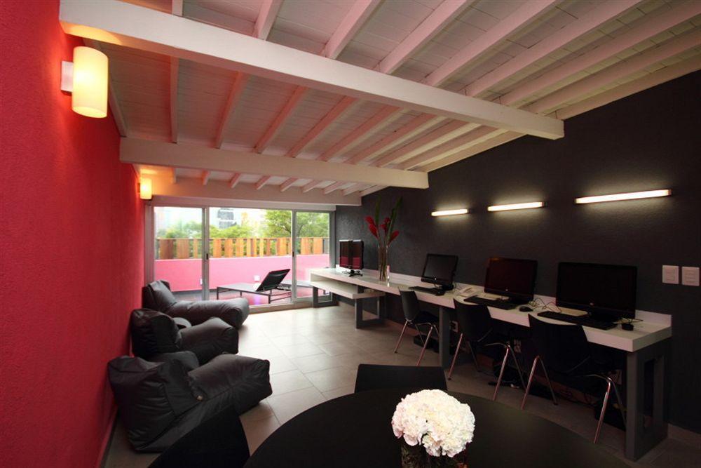 La Buena Vida Hostel *