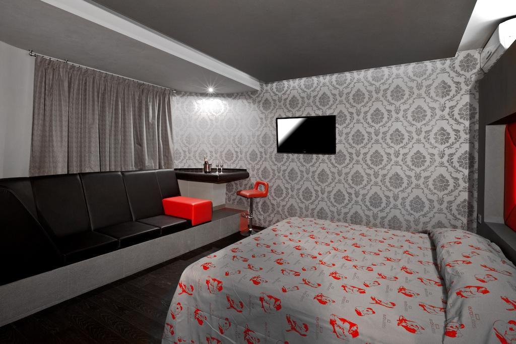 Eurosuites Oceania - Adults Only