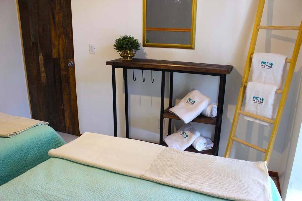 Metro Boutique Hostel *
