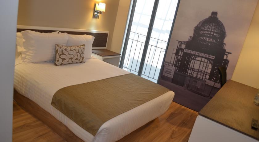 Plaza Revolucion 4* Mexico City