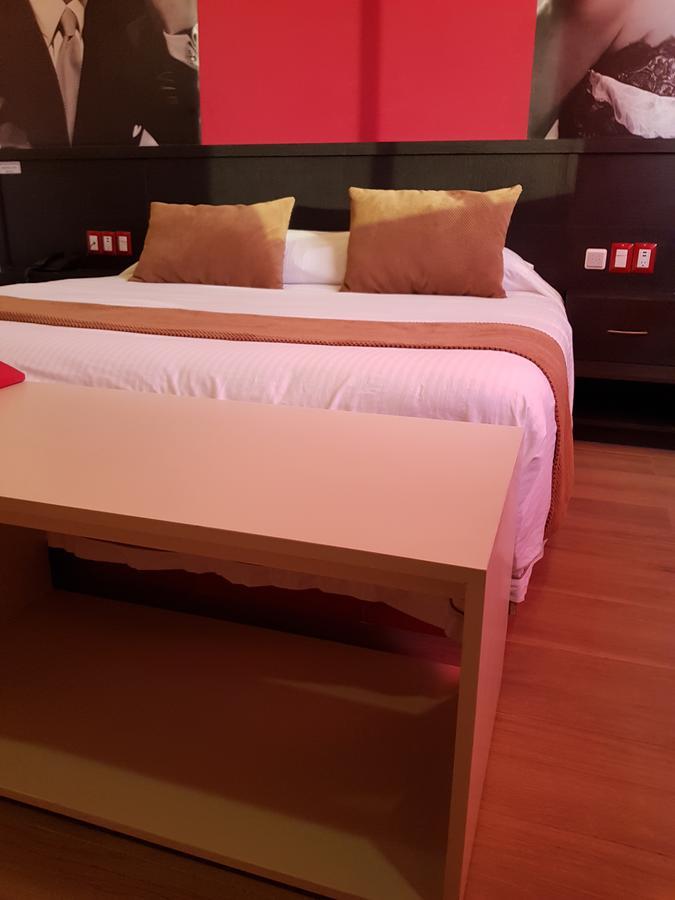 Hollywood 4*