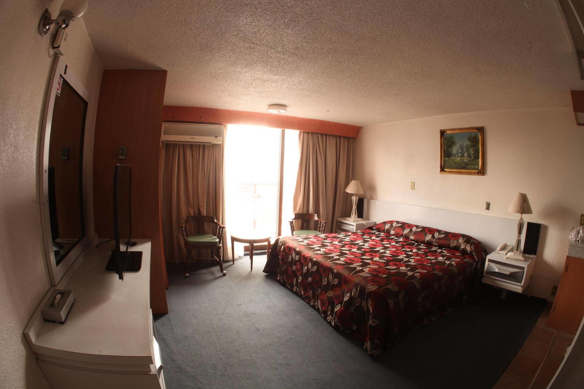 Reforma Avenue Hotel 3*