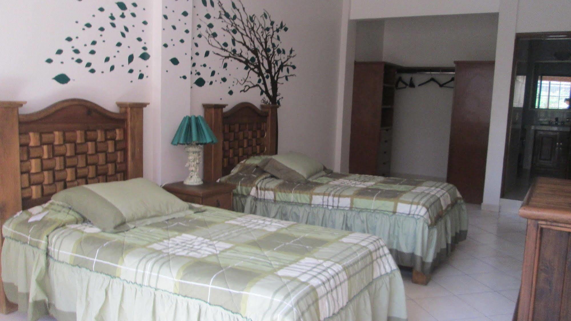 La Encantada Hostel Mexico City