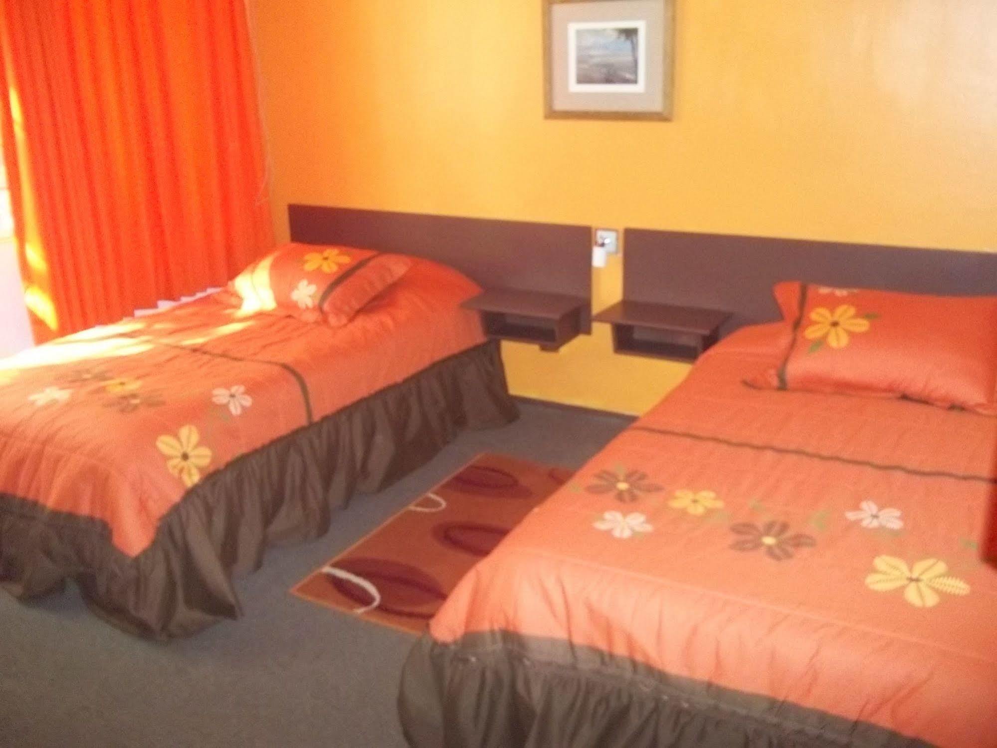 Hostel La Encantada