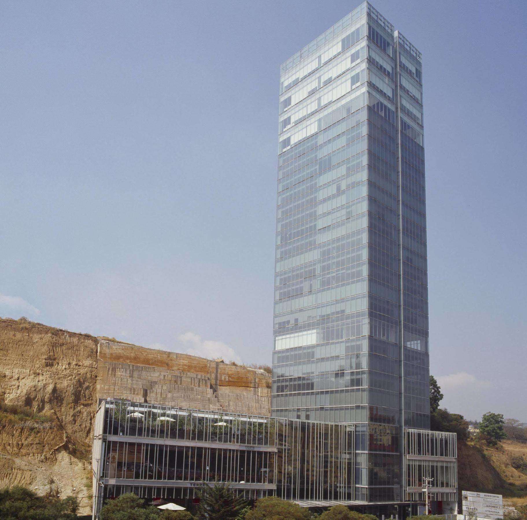 Hotel Capital 4*