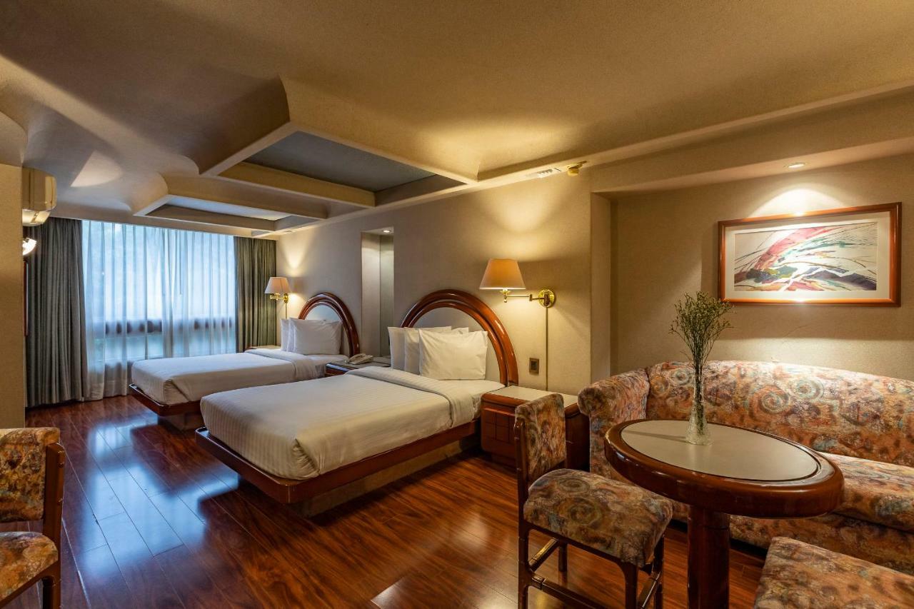 Beverly Hotel 4*