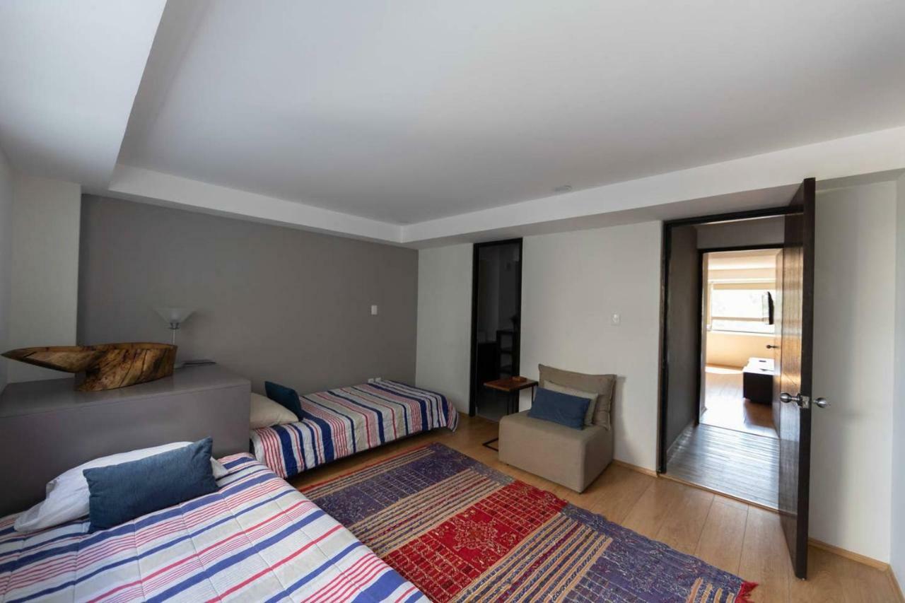 Apartamento 2 Dormitorios-condesa-alvaro Obregon St * México DF