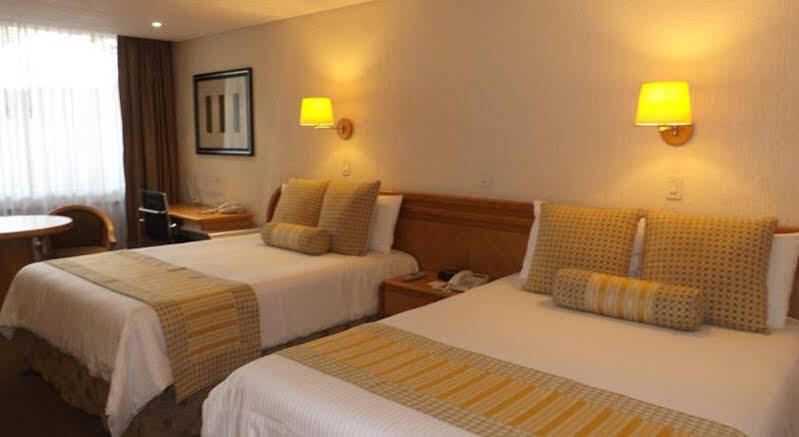 Royal Pedregal