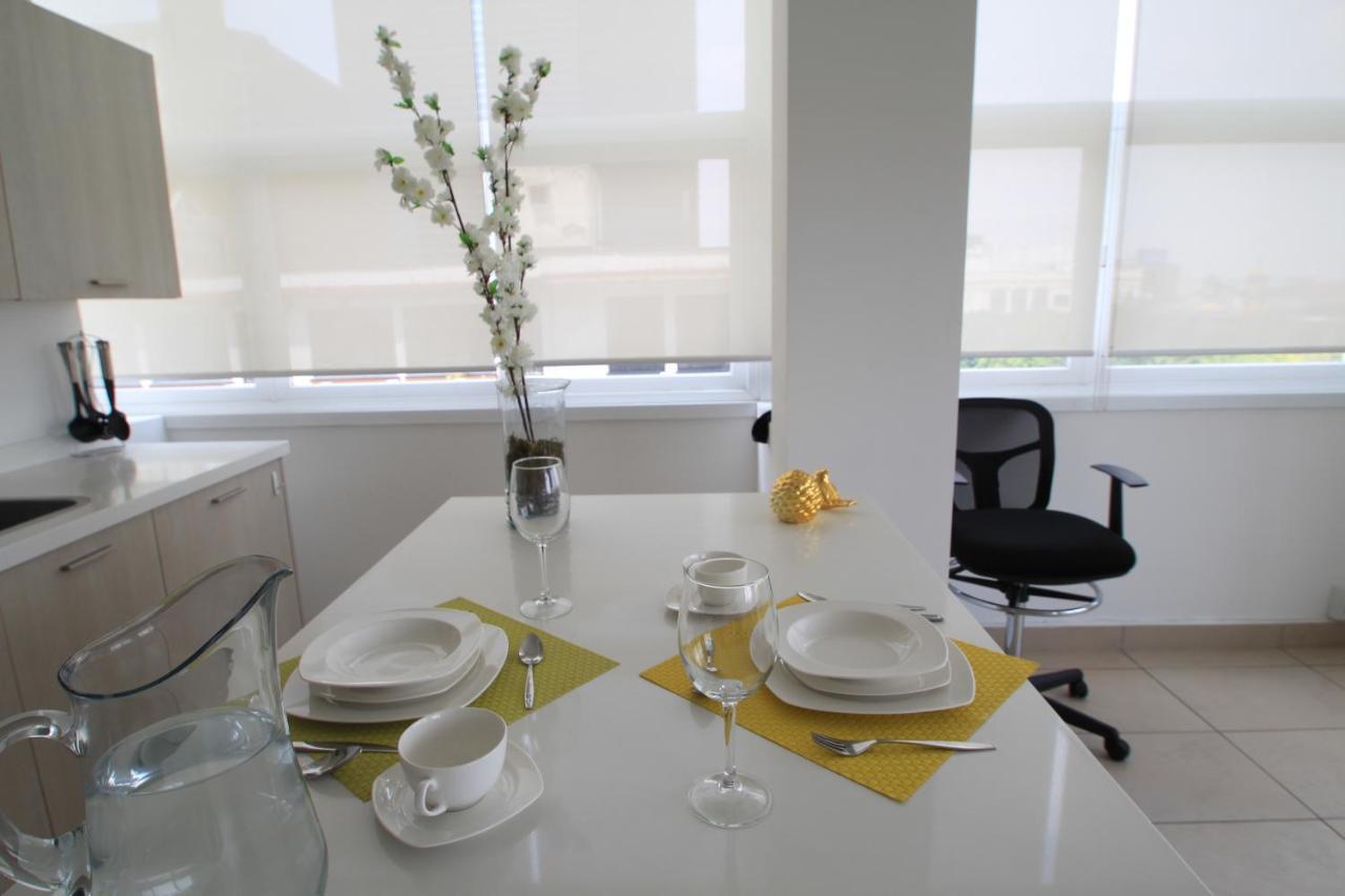 Boutique Downtown 707 Two Bedrooms Apartamento