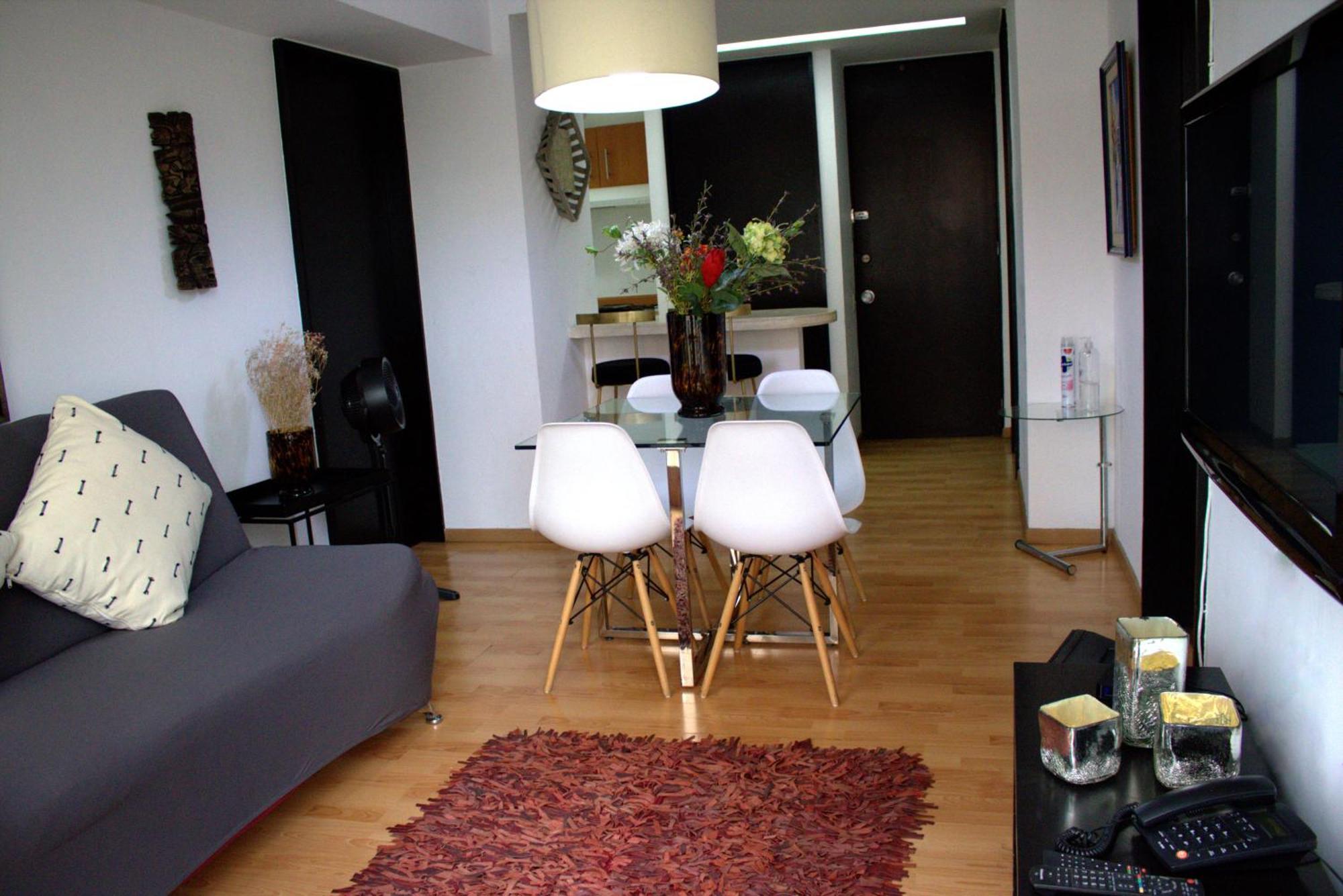 Puerta Alameda Apartment
