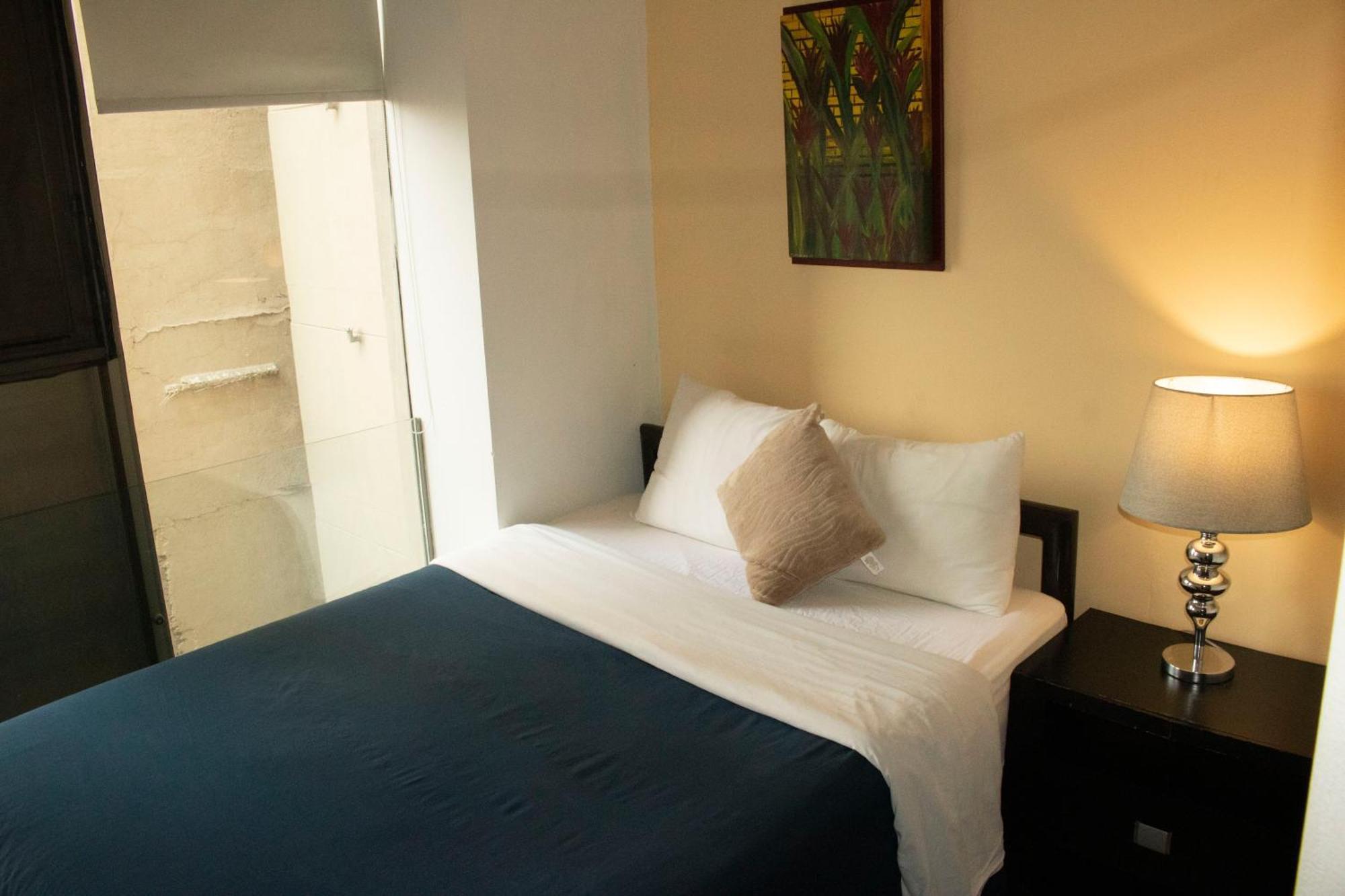 Puerta Alameda Apartment