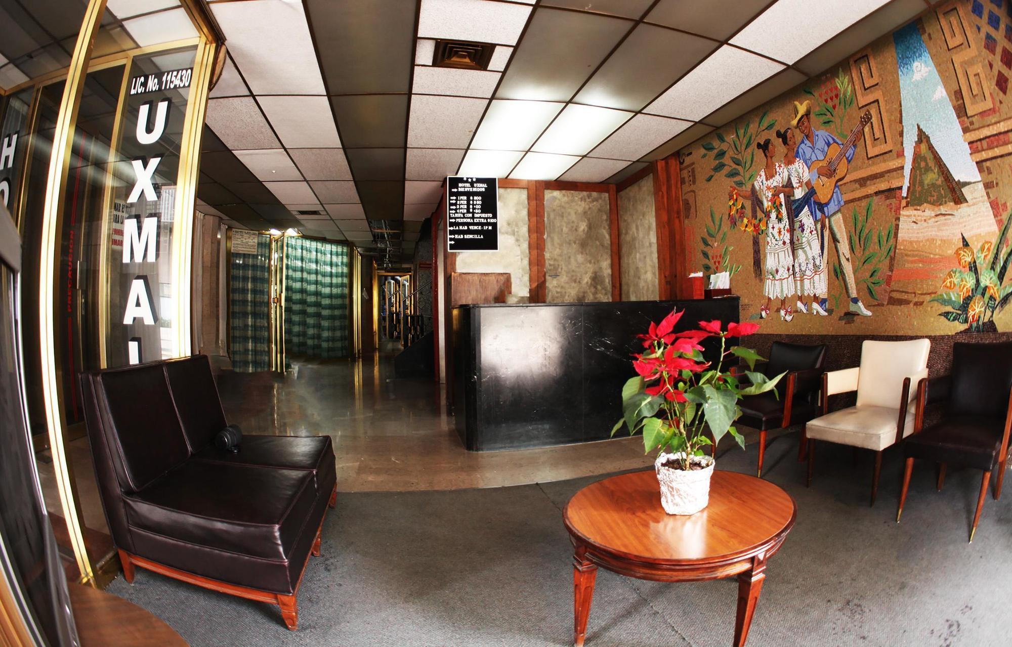 Hotel Uxmal 3*