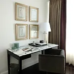 Suites Londres 212