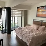 Del Parque Suites