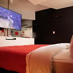 Love Hotel Kron