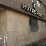 Hotel Polly