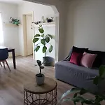 Piso Macario ¡muy céntrico y bien comunicado!