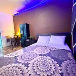 Roomies Hostel Condesa