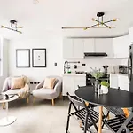 Charming 2Br 2Ba Historic Building Few Steps Parque Espana In Trendy Colonia Condesa