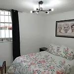 Departamento Cerca Del Aeropuerto/ Buena Ubicacion