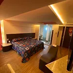 Auto Hotel Rosso