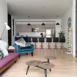 Heart Of The City, Apartment