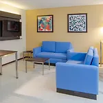 Holiday Inn Express - Mexico Basilica, an IHG Hotel