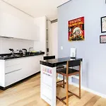 A Hip Modern Gem In El Centro!