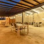 L104 New Studio Apt 2Bdrm 1Bath Fits 6 Ac Rooftop L104 New Studio Apt 2Bdrm 1Bath Fits 6 Ac Rooftop