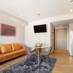 Home 007