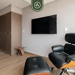 Studio With Amazing View - Great Location - Pool