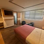 Hotel Moctezuma La Villa