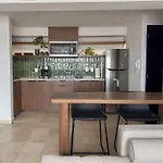 New Urban Oasis With Amazing Views