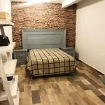 Lugar Encantador Con Chimenea