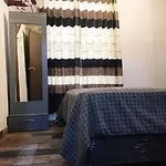 Lugar Encantador Con Chimenea