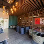 Flow Condesa - Adults Only