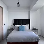 C205 - 1Br - 1Bth