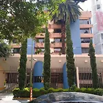 Spacious Apartment Located Very Close To Wtc