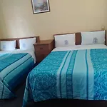 Hotel Polly