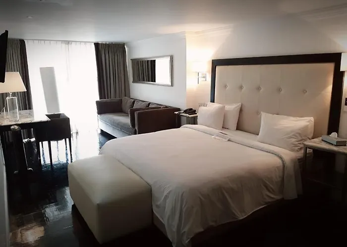 Suites Londres 212