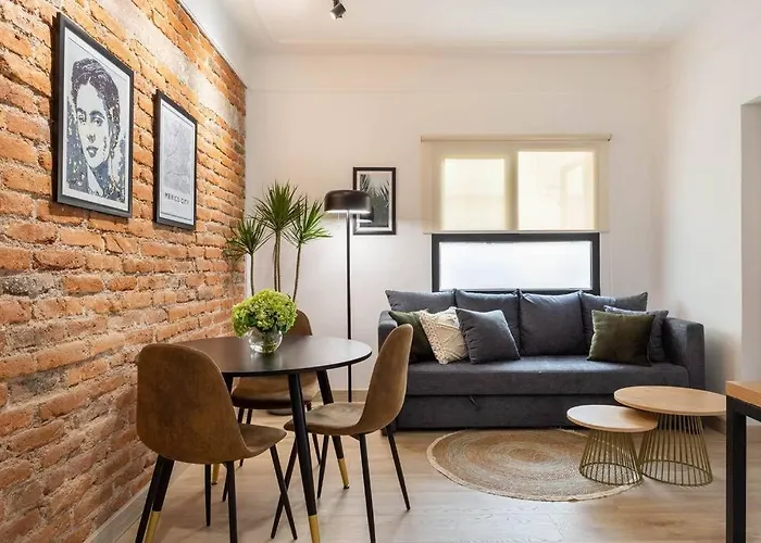 Great Location. Renovated Apartament In Roma Norte