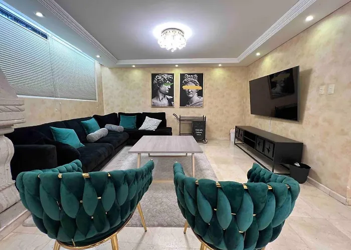 Spacious Polanco Home With Patio Ideal For Groups